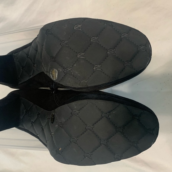 Vince Camuto suede heeled boots size 7 1/2 - Picture 6 of 10